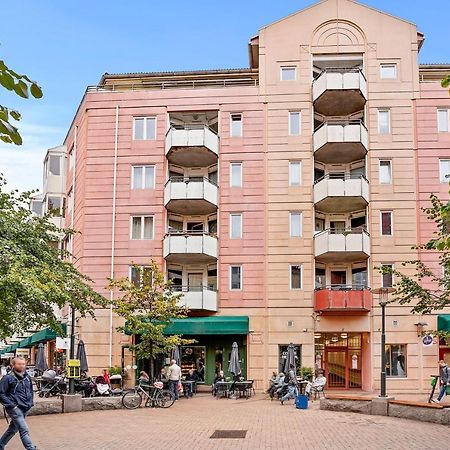 Апартаменты Gronland Central Premier Осло Экстерьер фото